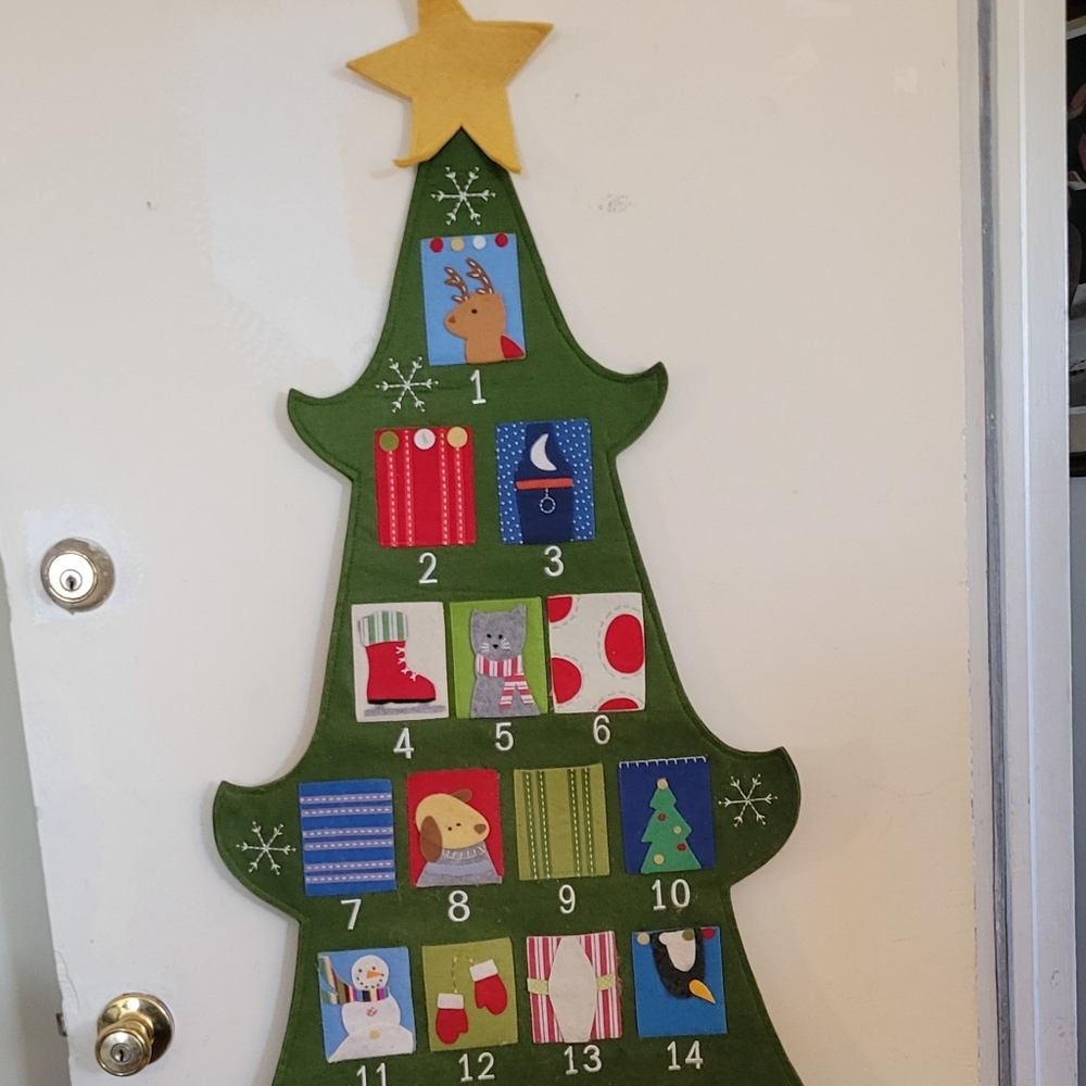 Pottery Barn Kids Green Advent Calendar with Yellow Star